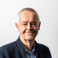headshot of Steve-Scott Atkinson