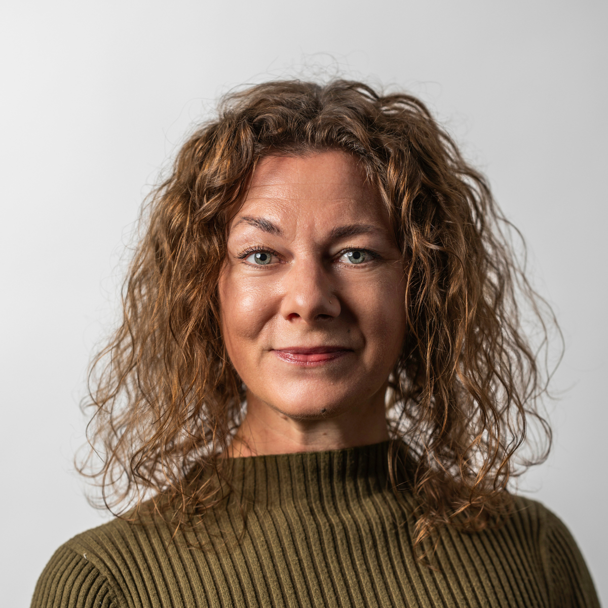 headshot of Melissa Bee
